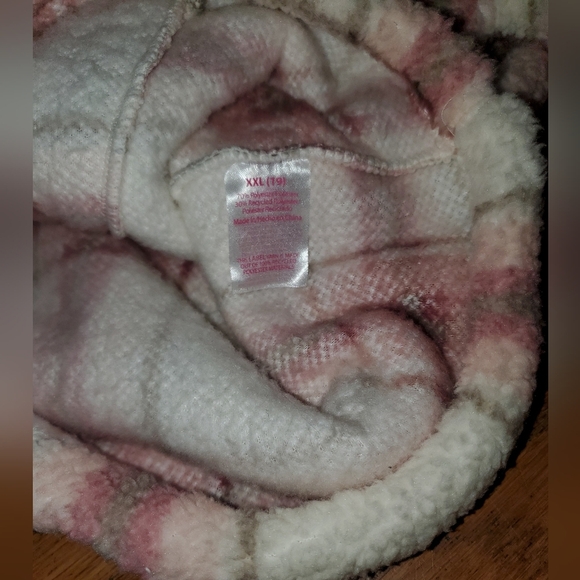 Half Zip Sherpa Plaid Pullover - Picture 10 of 11